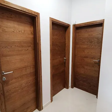 Villa Two-storey House With Pool *