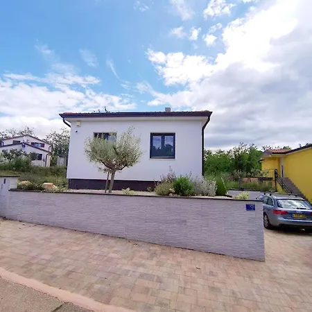 Two-storey House With Pool Murine