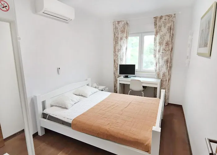 Vila Two-storey House With Pool