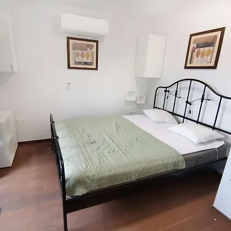 Two-storey House With Pool * Umag